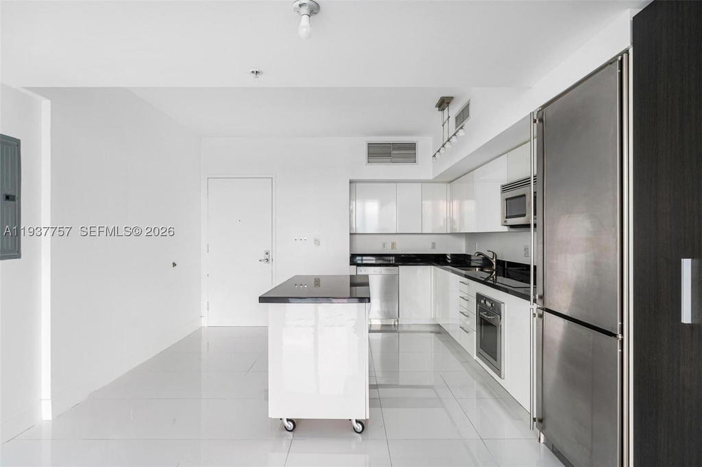 Real estate property located at 92 3rd St #4109, Miami-dade, Mint Condo, Miami, FL
