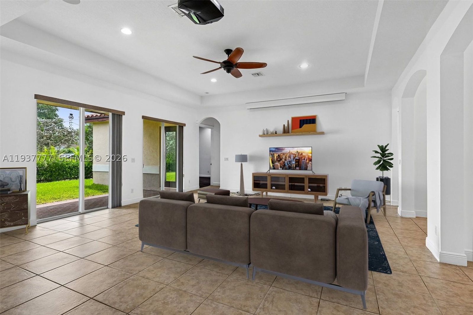 Real estate property located at 6432 55th Pl, Broward, Taralyne Oaks, Davie, FL