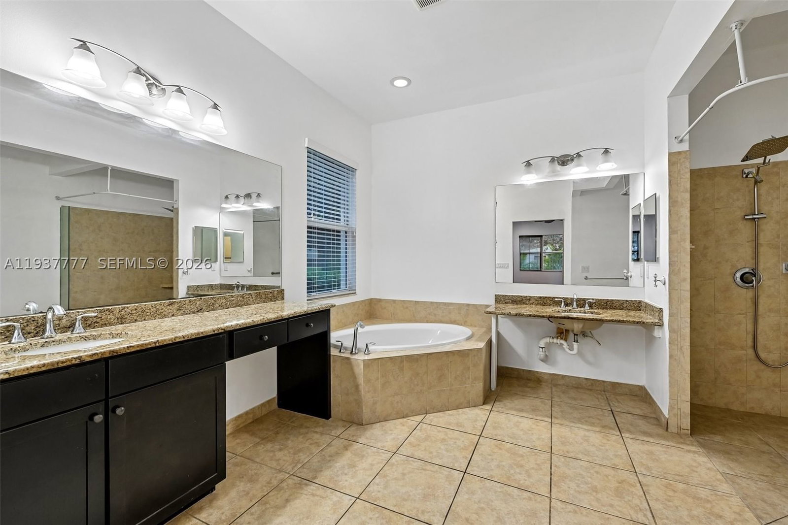 Real estate property located at 6432 55th Pl, Broward, Taralyne Oaks, Davie, FL