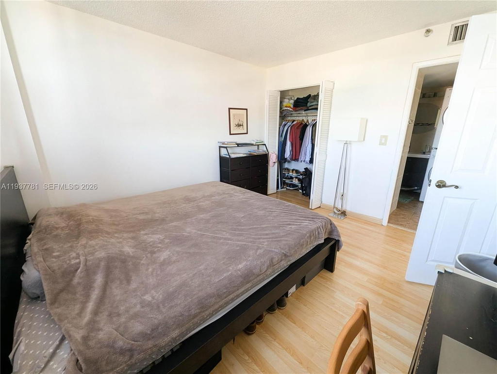 Real estate property located at 290 174th St #503, Miami-dade, Winston Towers 700 Condo, Sunny Isles Beach, FL