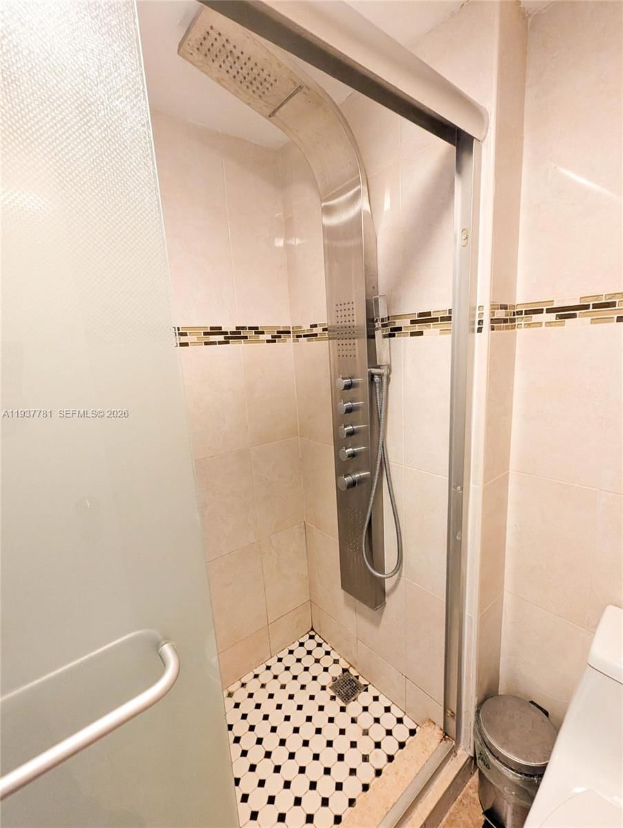Real estate property located at 290 174th St #503, Miami-dade, Winston Towers 700 Condo, Sunny Isles Beach, FL