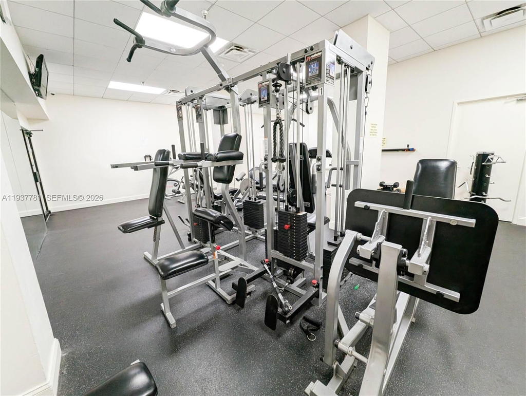 Real estate property located at 290 174th St #503, Miami-dade, Winston Towers 700 Condo, Sunny Isles Beach, FL
