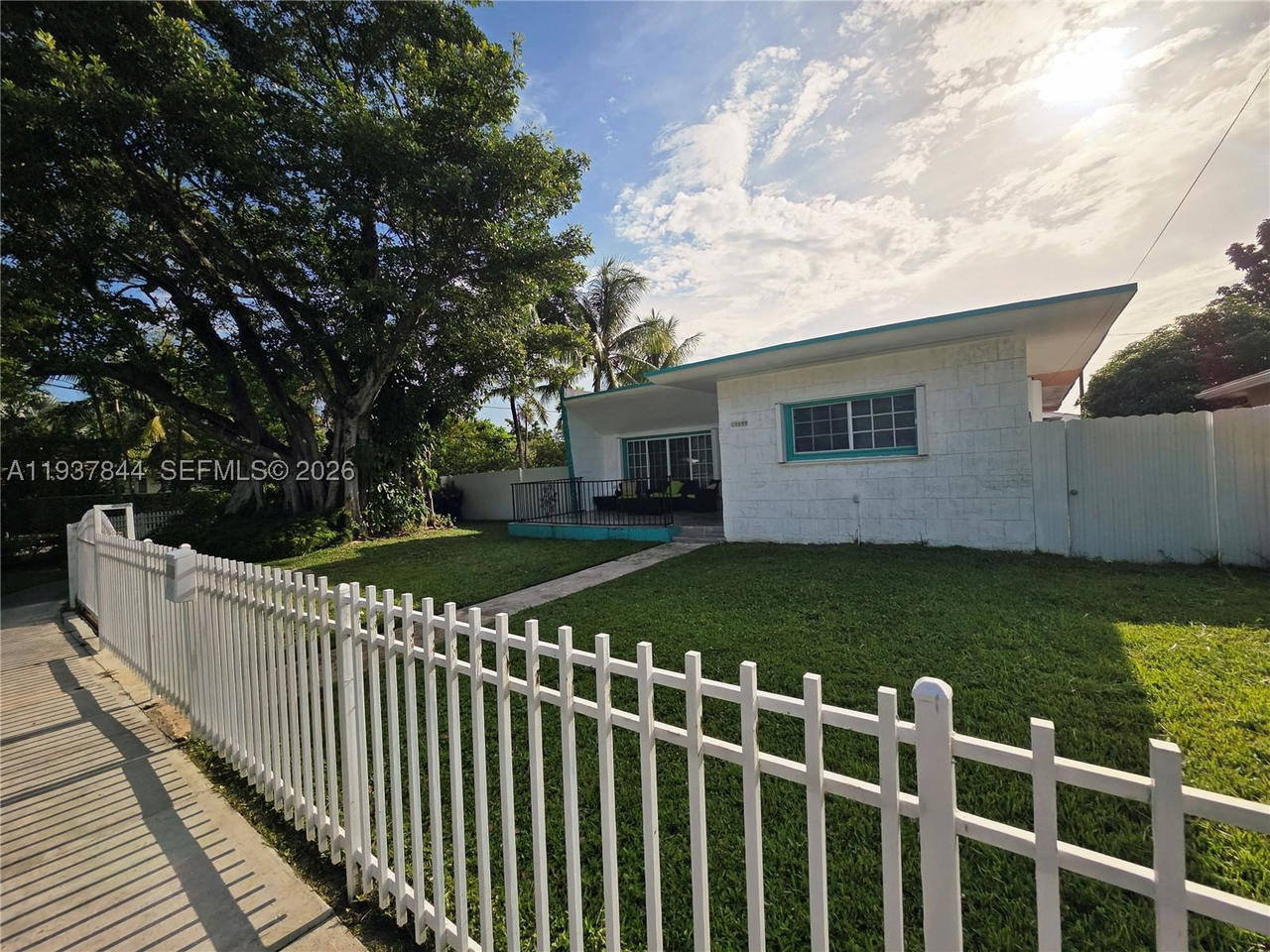 Real estate property located at 13895 11th Ave, Miami-dade, Irons Manor High Pine Add, North Miami, FL