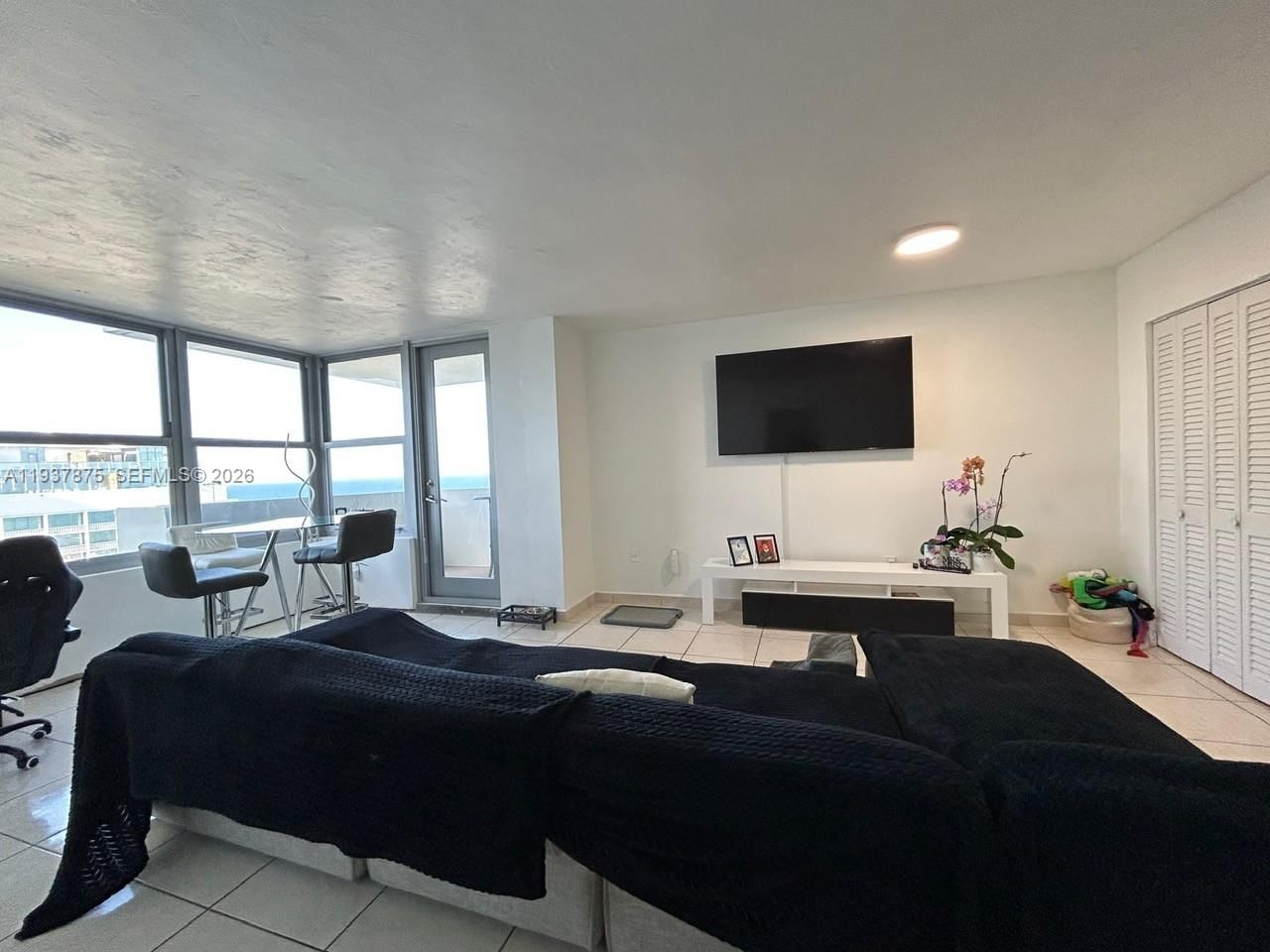 Real estate property located at 2899 Collins Ave #1717, Miami-dade, Triton Tower Condo, Miami Beach, FL