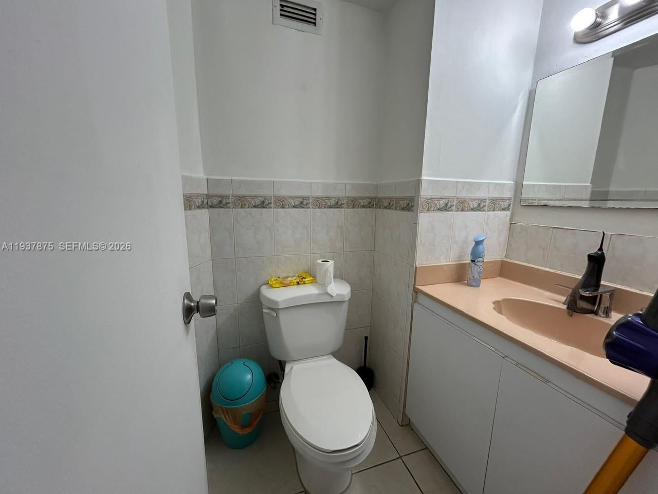 Real estate property located at 2899 Collins Ave #1717, Miami-dade, Triton Tower Condo, Miami Beach, FL
