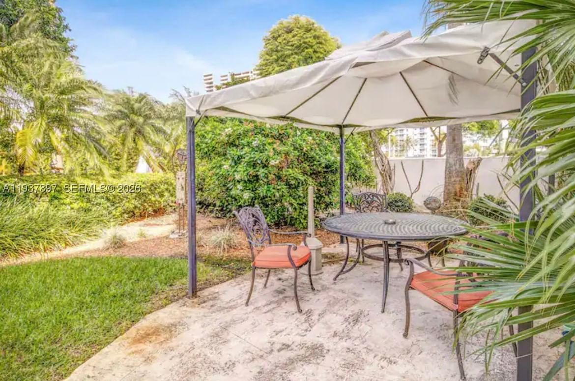 Real estate property located at 255 24th St #234, Miami-dade, The Mantell Condo, Miami Beach, FL