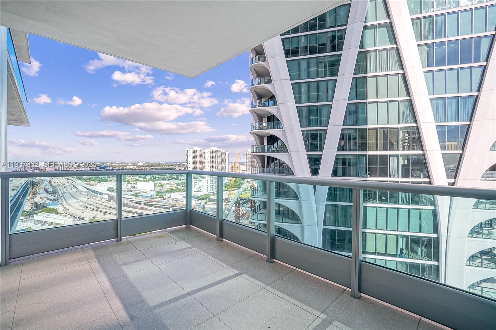 Real estate property located at 900 Biscayne Blvd #2910, Miami-dade, 900 Biscayne Bay Condo, Miami, FL