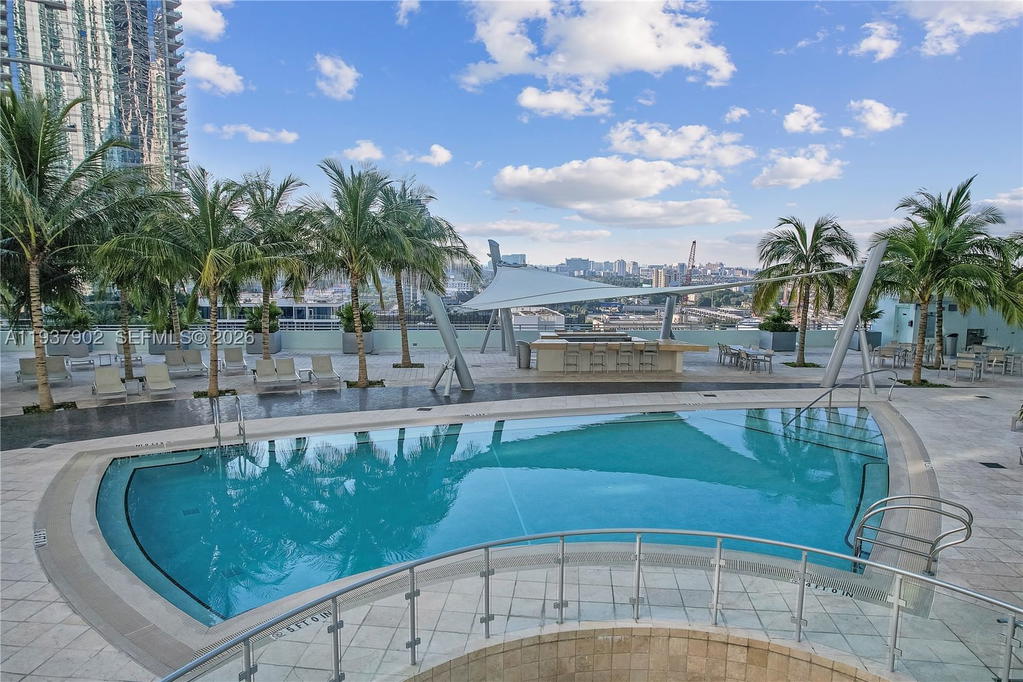 Real estate property located at 900 Biscayne Blvd #2910, Miami-dade, 900 Biscayne Bay Condo, Miami, FL