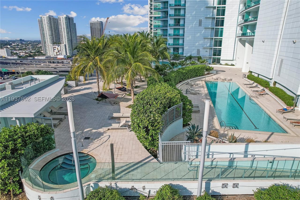 Real estate property located at 900 Biscayne Blvd #2910, Miami-dade, 900 Biscayne Bay Condo, Miami, FL