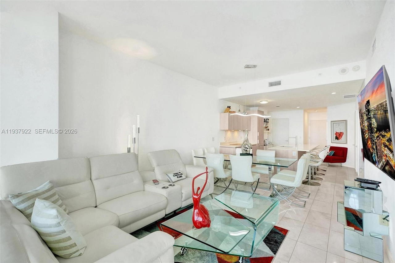 Real estate property located at 480 31st St #1705, Miami-dade, Gran Paraiso Condo, Miami, FL