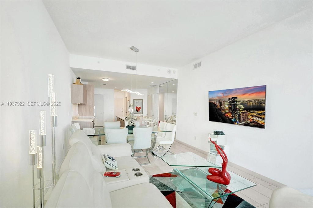 Real estate property located at 480 31st St #1705, Miami-dade, Gran Paraiso Condo, Miami, FL