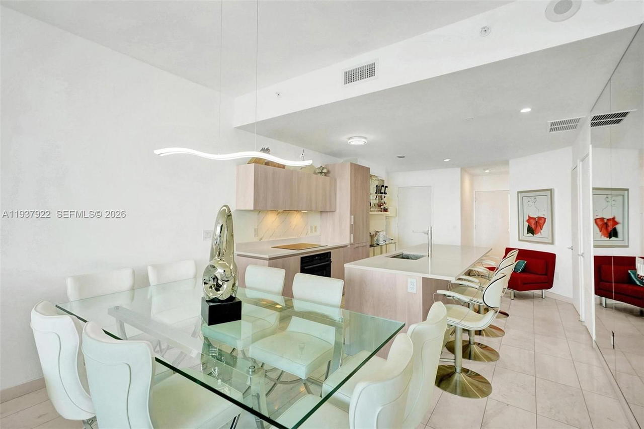 Real estate property located at 480 31st St #1705, Miami-dade, Gran Paraiso Condo, Miami, FL