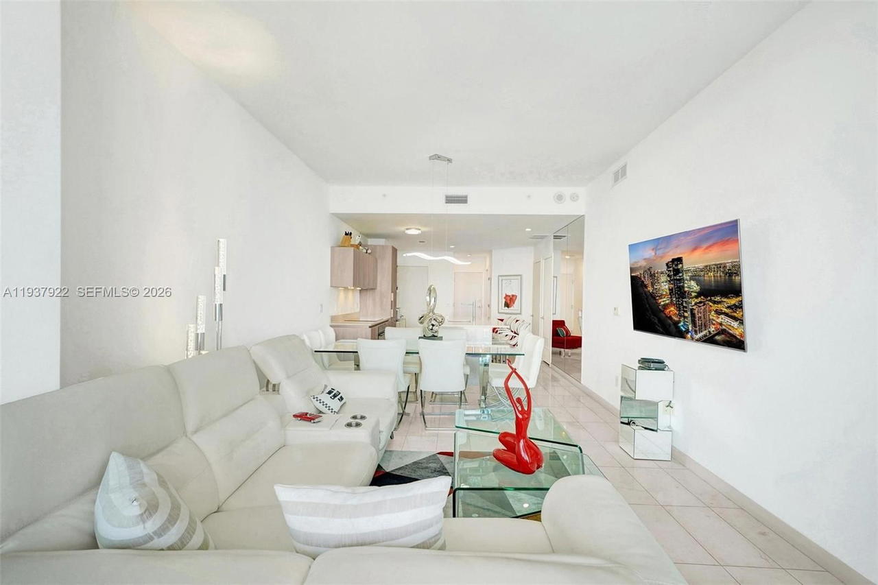 Real estate property located at 480 31st St #1705, Miami-dade, Gran Paraiso Condo, Miami, FL