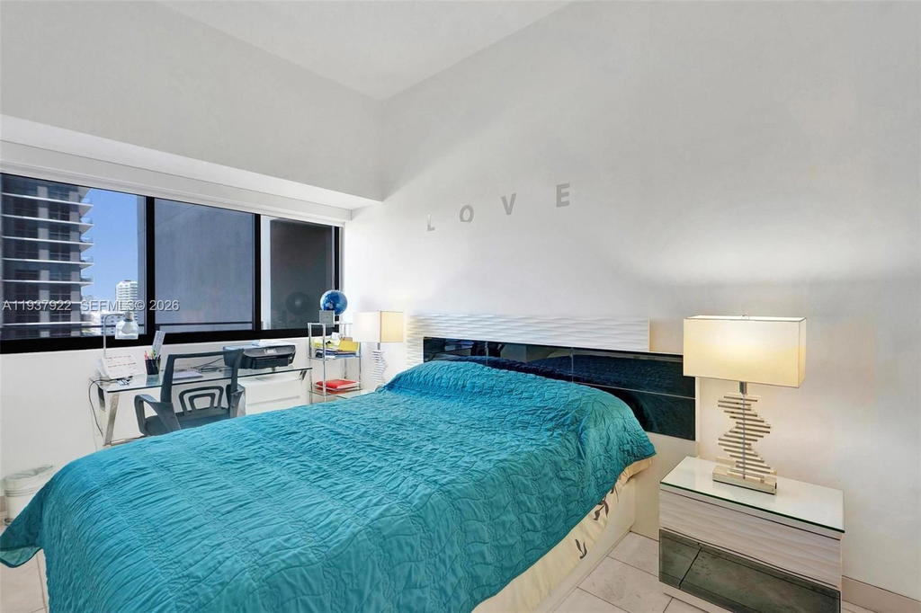 Real estate property located at 480 31st St #1705, Miami-dade, Gran Paraiso Condo, Miami, FL
