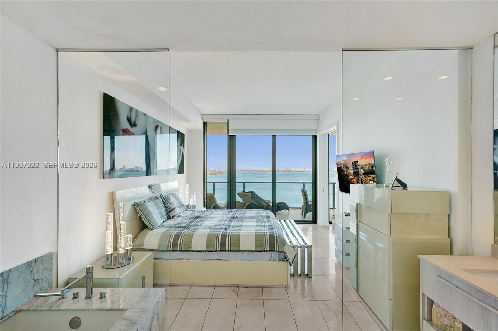 Real estate property located at 480 31st St #1705, Miami-dade, Gran Paraiso Condo, Miami, FL