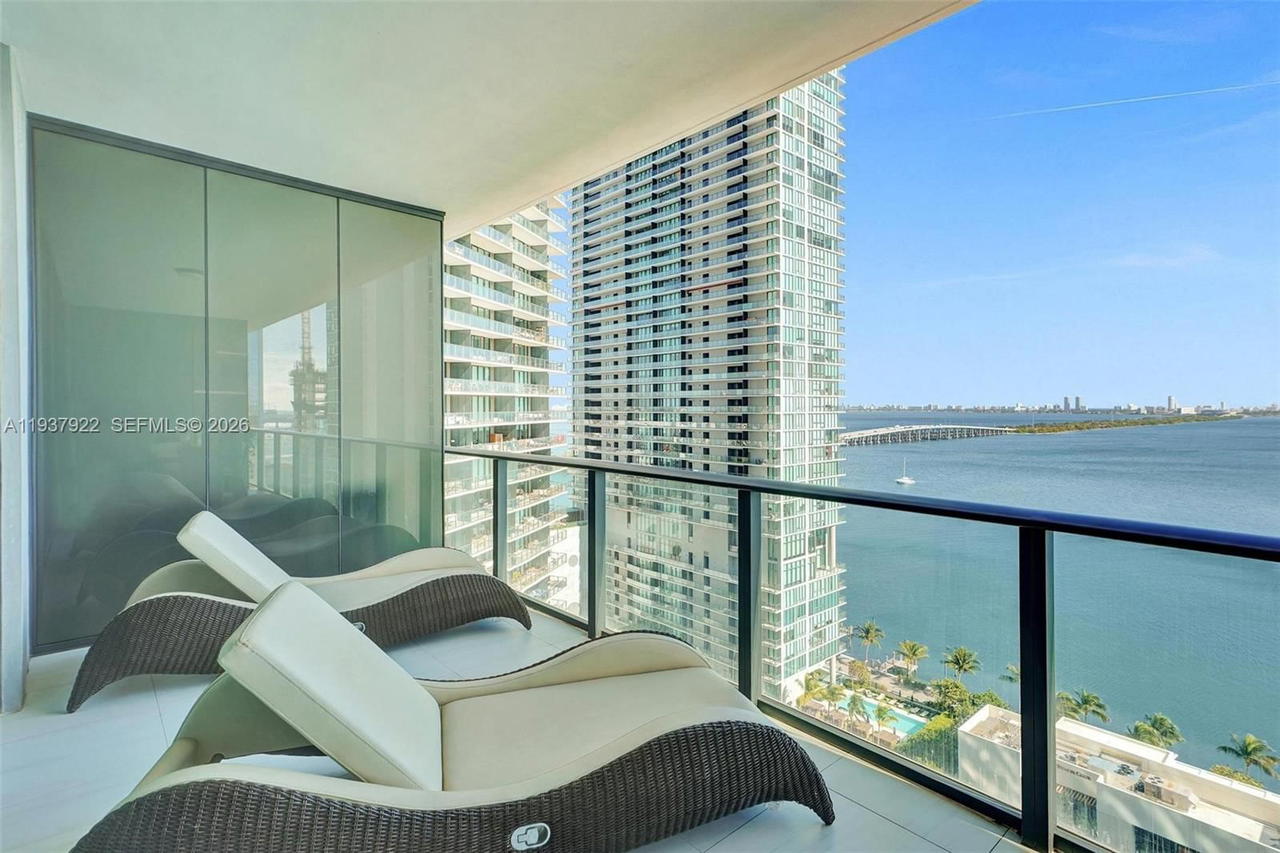 Real estate property located at 480 31st St #1705, Miami-dade, Gran Paraiso Condo, Miami, FL
