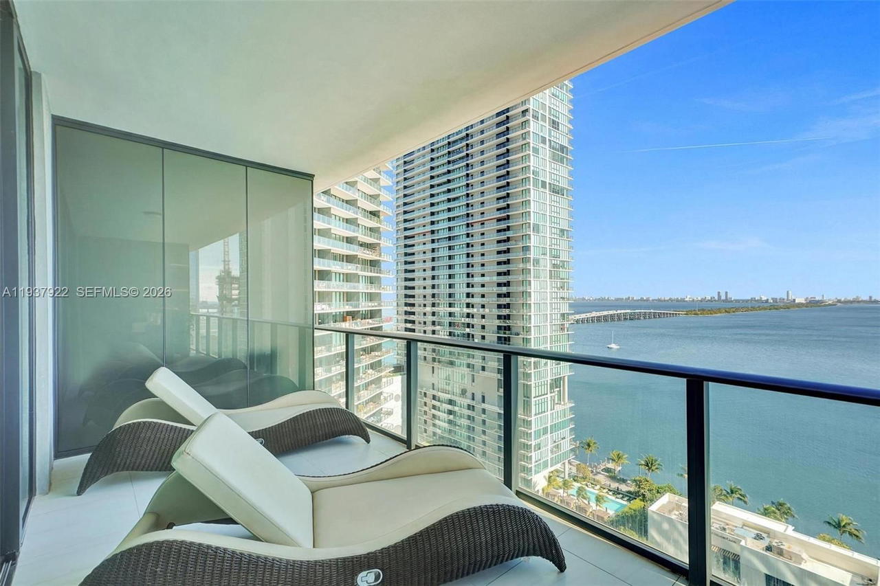 Real estate property located at 480 31st St #1705, Miami-dade, Gran Paraiso Condo, Miami, FL