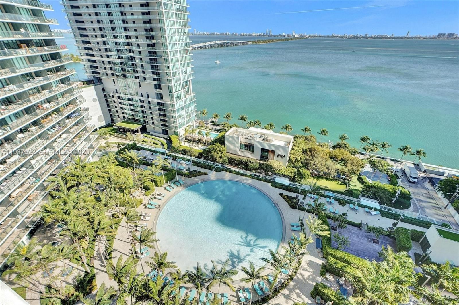 Real estate property located at 480 31st St #1705, Miami-dade, Gran Paraiso Condo, Miami, FL