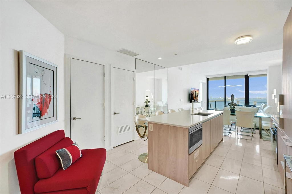 Real estate property located at 480 31st St #1705, Miami-dade, Gran Paraiso Condo, Miami, FL