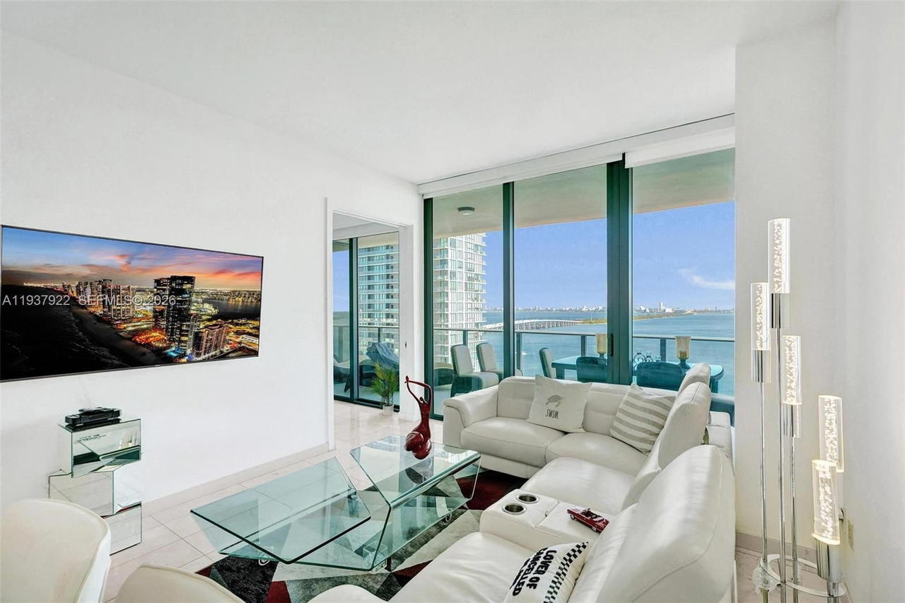 Real estate property located at 480 31st St #1705, Miami-dade, Gran Paraiso Condo, Miami, FL