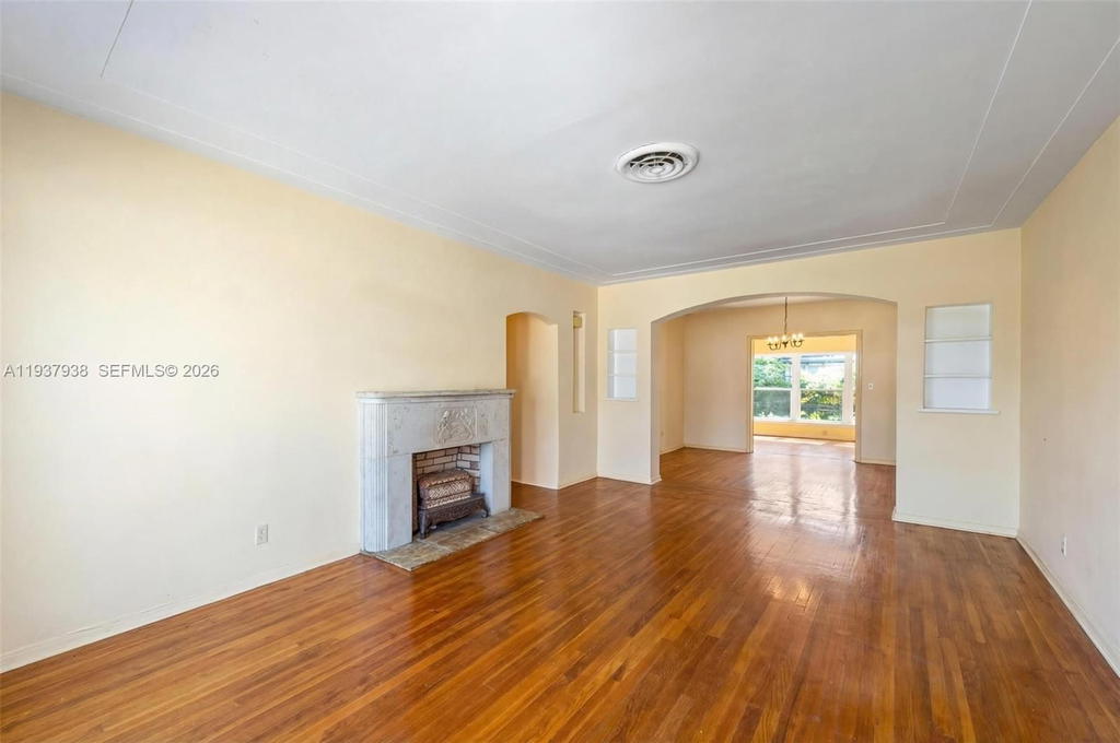 Real estate property located at 9148 Abbott Ave, Miami-dade, Altos Del Mar No 4, Surfside, FL