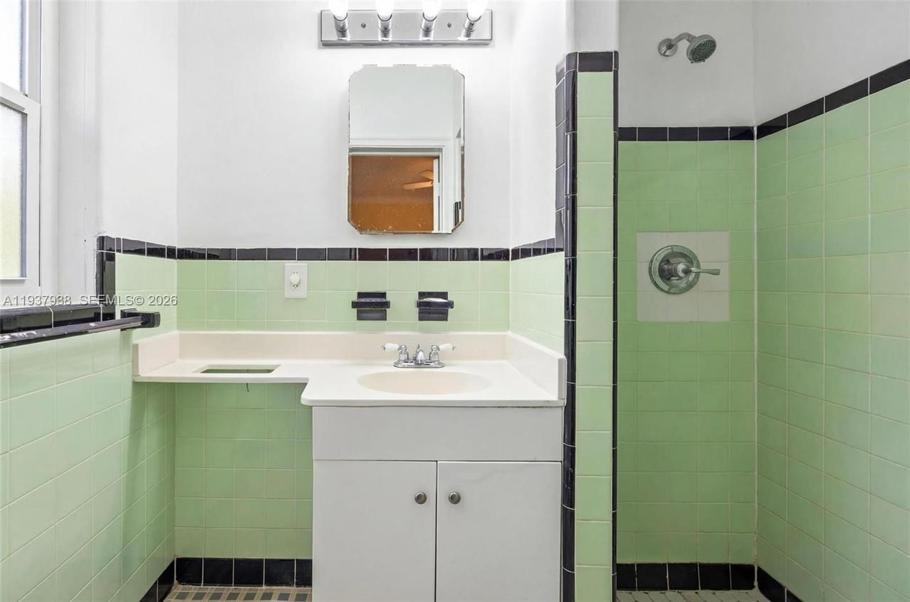 Real estate property located at 9148 Abbott Ave, Miami-dade, Altos Del Mar No 4, Surfside, FL