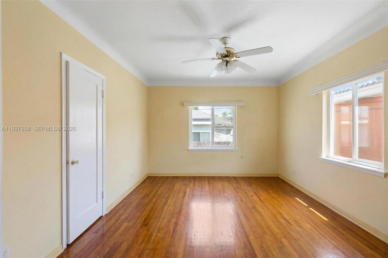 Real estate property located at 9148 Abbott Ave, Miami-dade, Altos Del Mar No 4, Surfside, FL