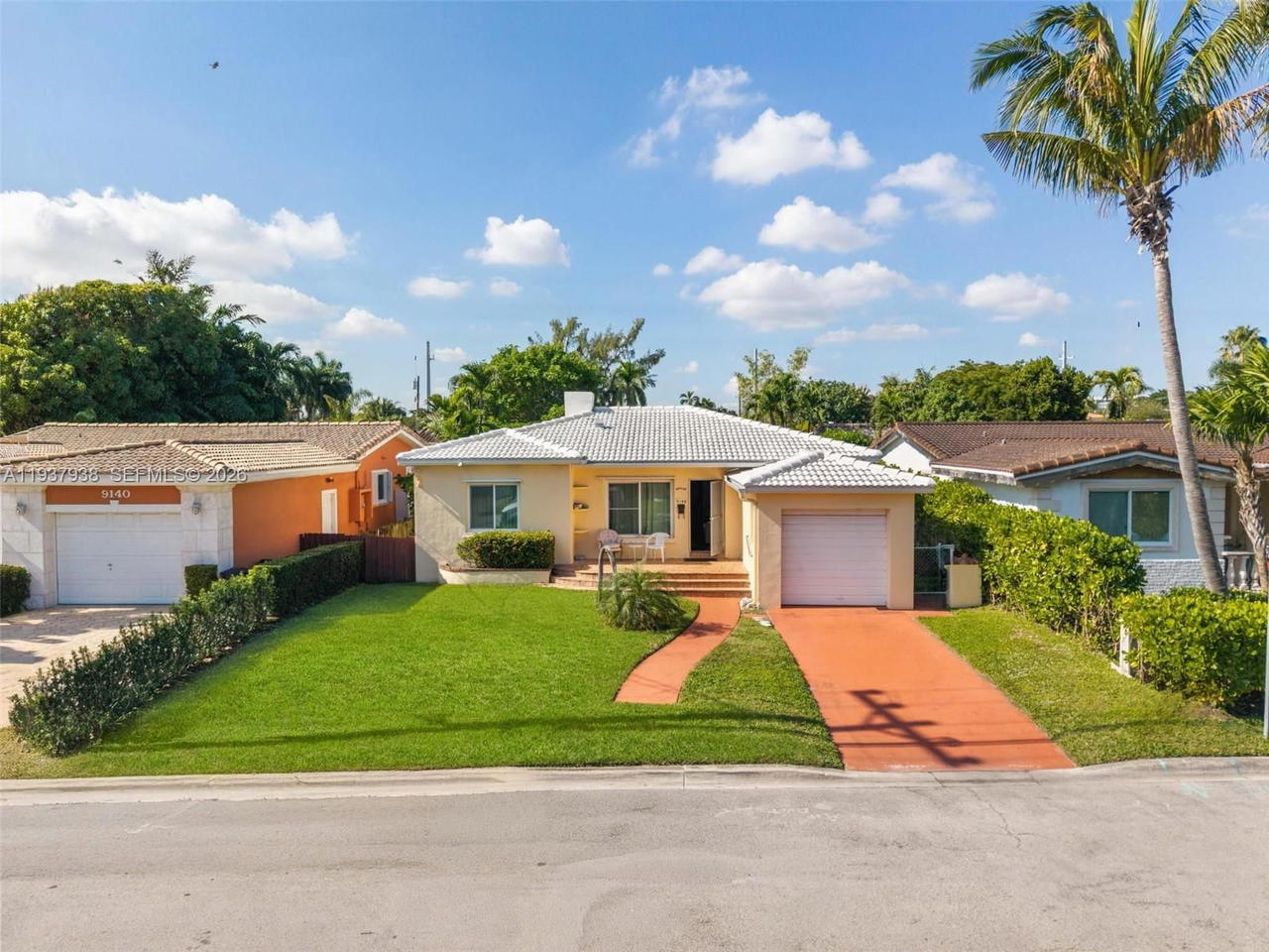 Real estate property located at 9148 Abbott Ave, Miami-dade, Altos Del Mar No 4, Surfside, FL