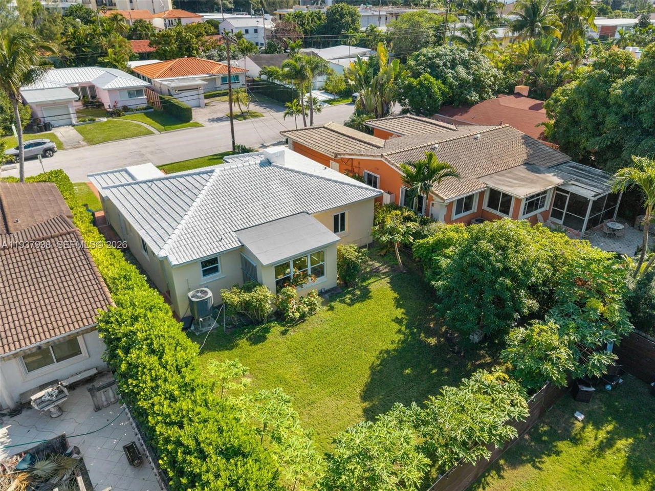 Real estate property located at 9148 Abbott Ave, Miami-dade, Altos Del Mar No 4, Surfside, FL