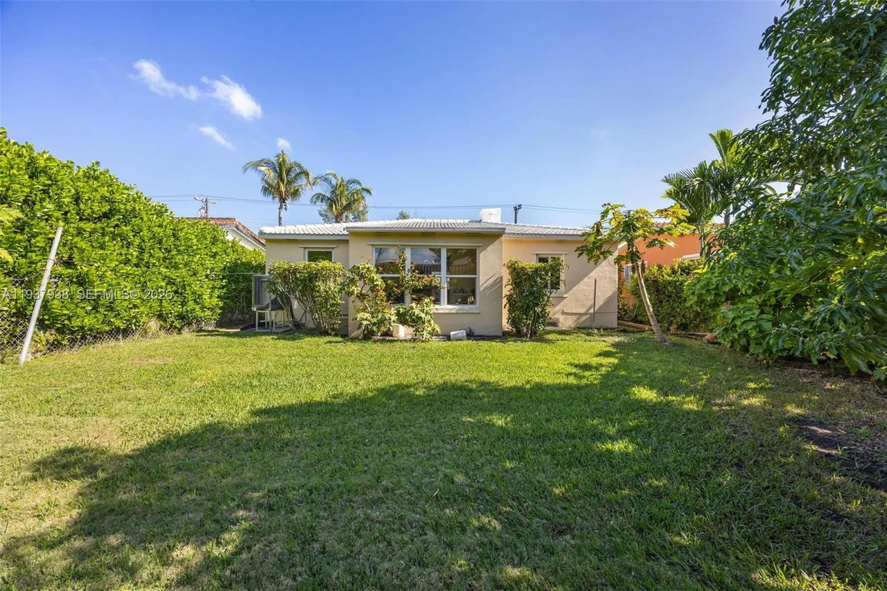 Real estate property located at 9148 Abbott Ave, Miami-dade, Altos Del Mar No 4, Surfside, FL