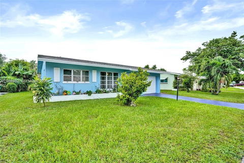 Real estate property located at 4914 52nd Ct, Broward, Mainlands Of Tamarac Lake, Tamarac, FL