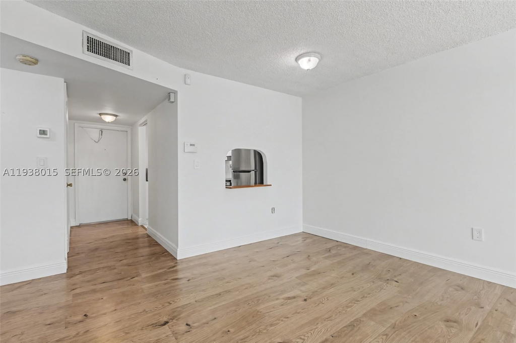 Real estate property located at 2831 Sunrise Lakes Dr. E #204, Broward, Sunrise Lakes 12 Condo, Sunrise, FL