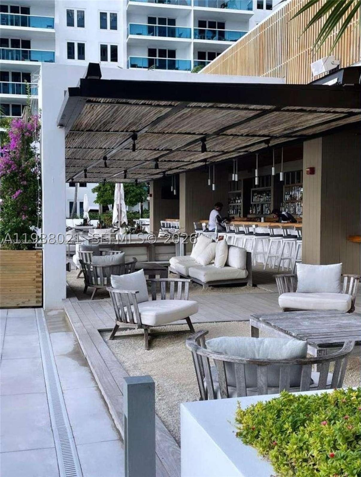 Real estate property located at 2301 Collins Ave #423, Miami-dade, ¤ Roney Palace, Miami Beach, FL