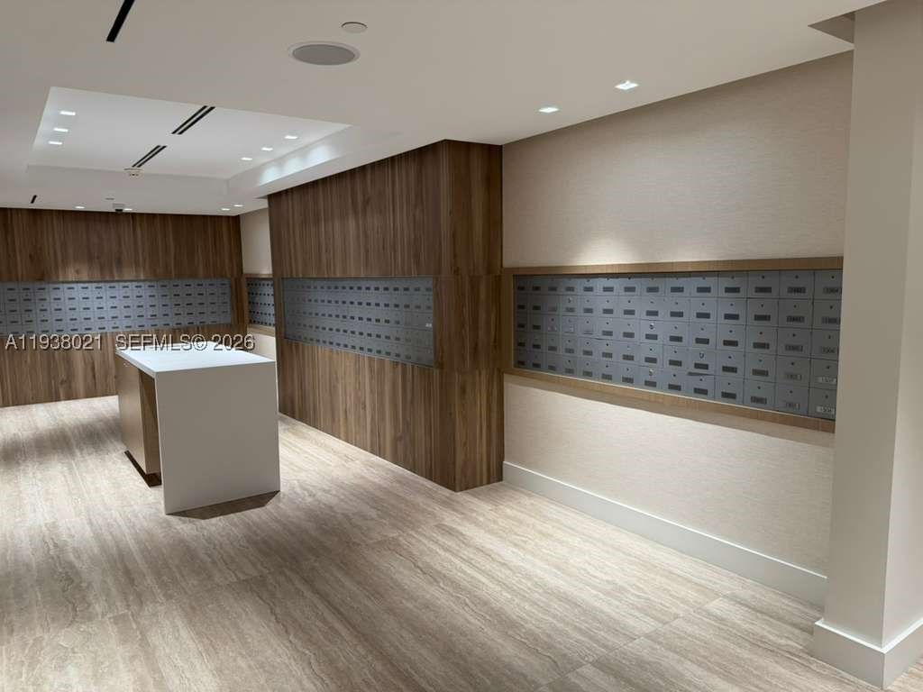 Real estate property located at 2301 Collins Ave #423, Miami-dade, ¤ Roney Palace, Miami Beach, FL