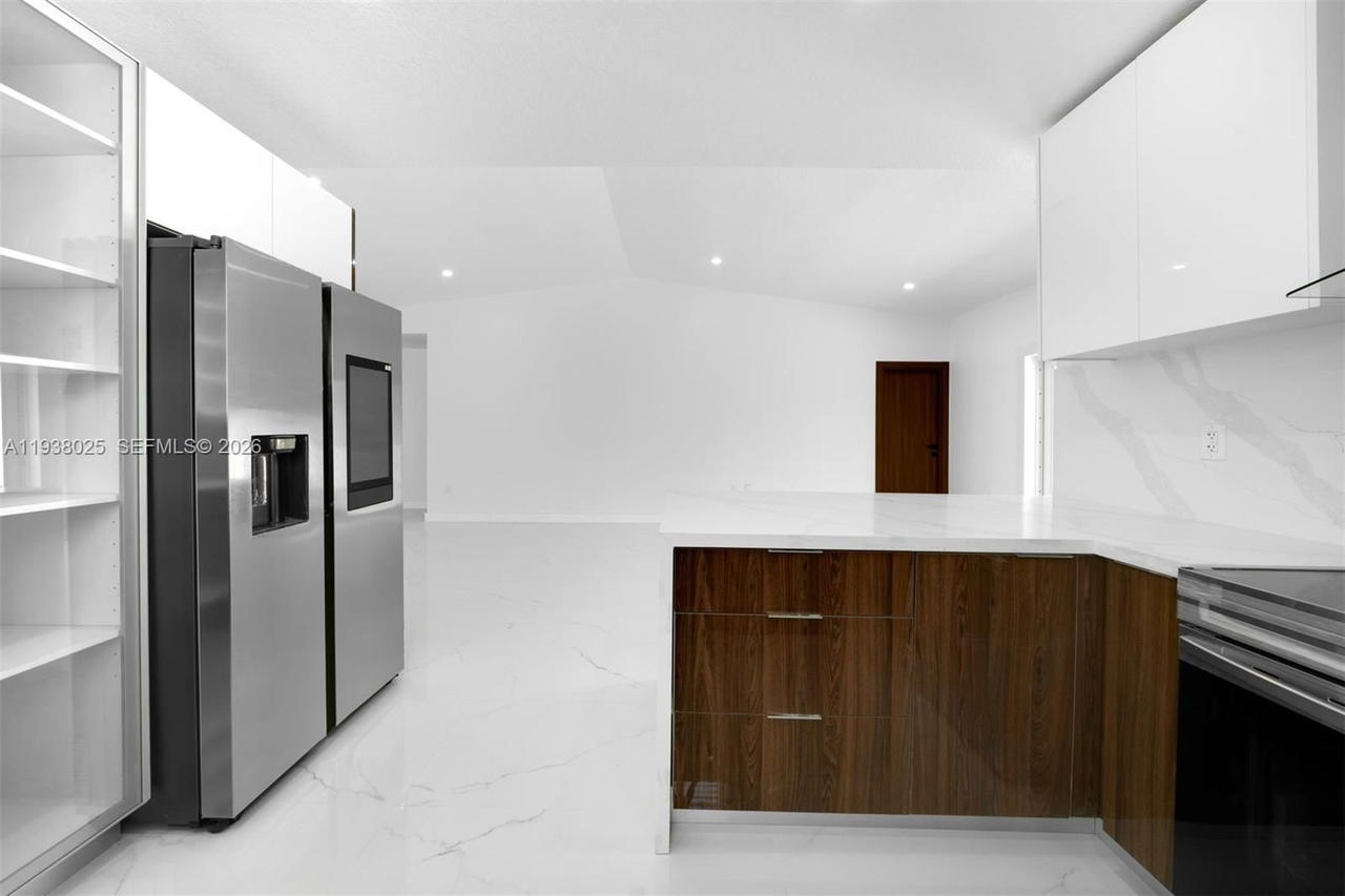 Real estate property located at 2356 24th St, Miami-dade, Silver Bluff Est-sec B, Miami, FL