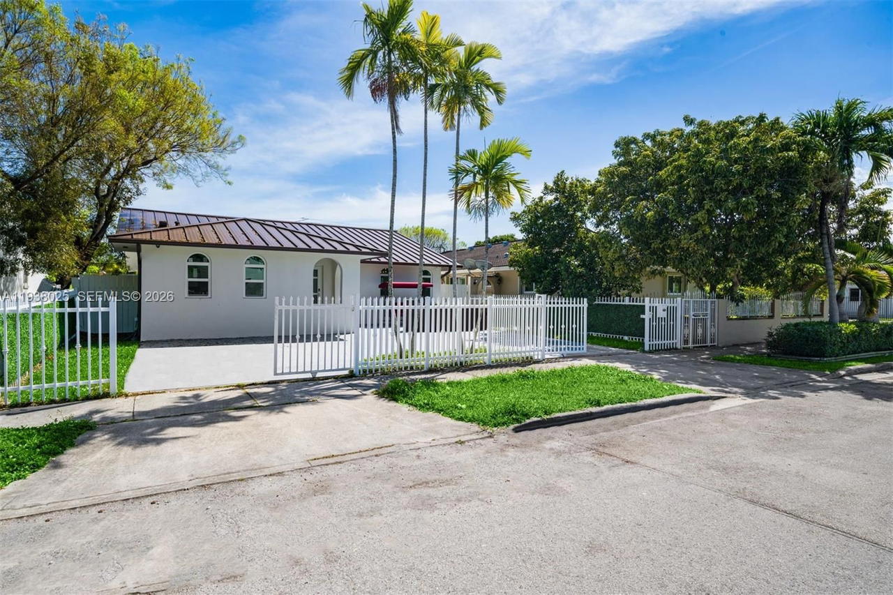 Real estate property located at 2356 24th St, Miami-dade, Silver Bluff Est-sec B, Miami, FL
