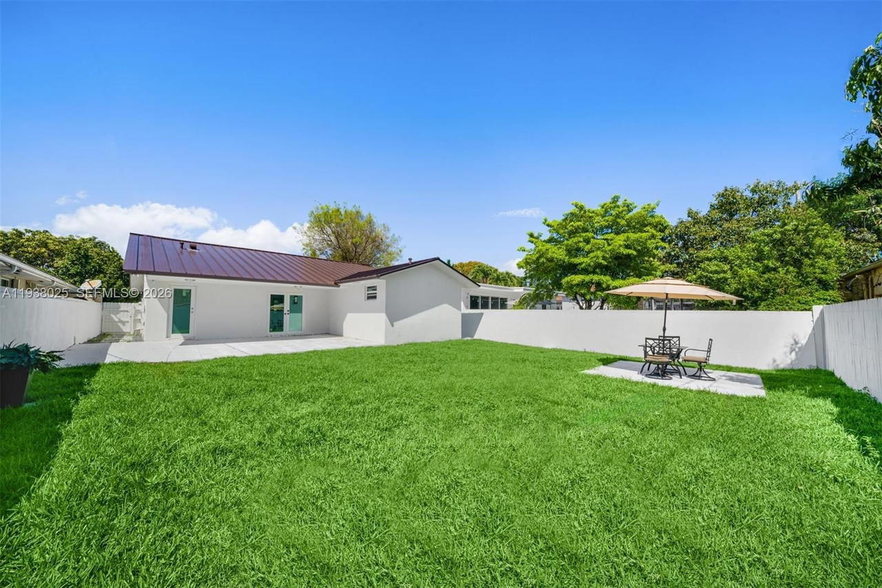 Real estate property located at 2356 24th St, Miami-dade, Silver Bluff Est-sec B, Miami, FL