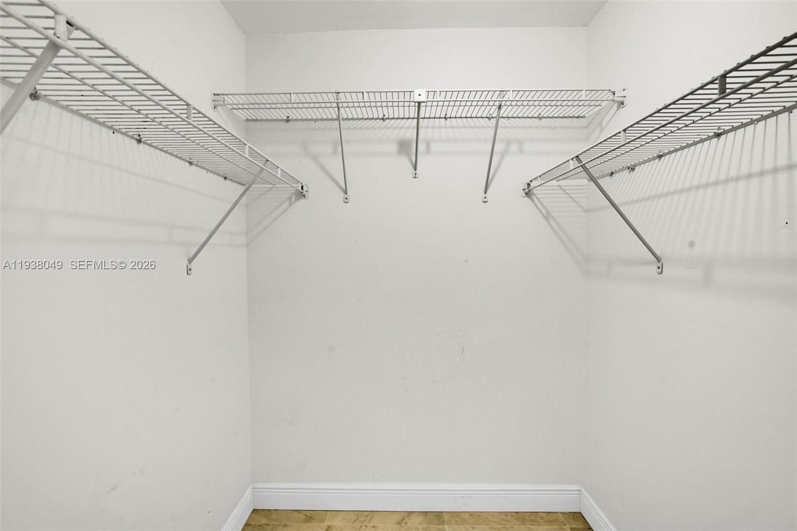 Real estate property located at 10401 Broward Blvd #205, Broward, Plantation Racquet Club, Plantation, FL