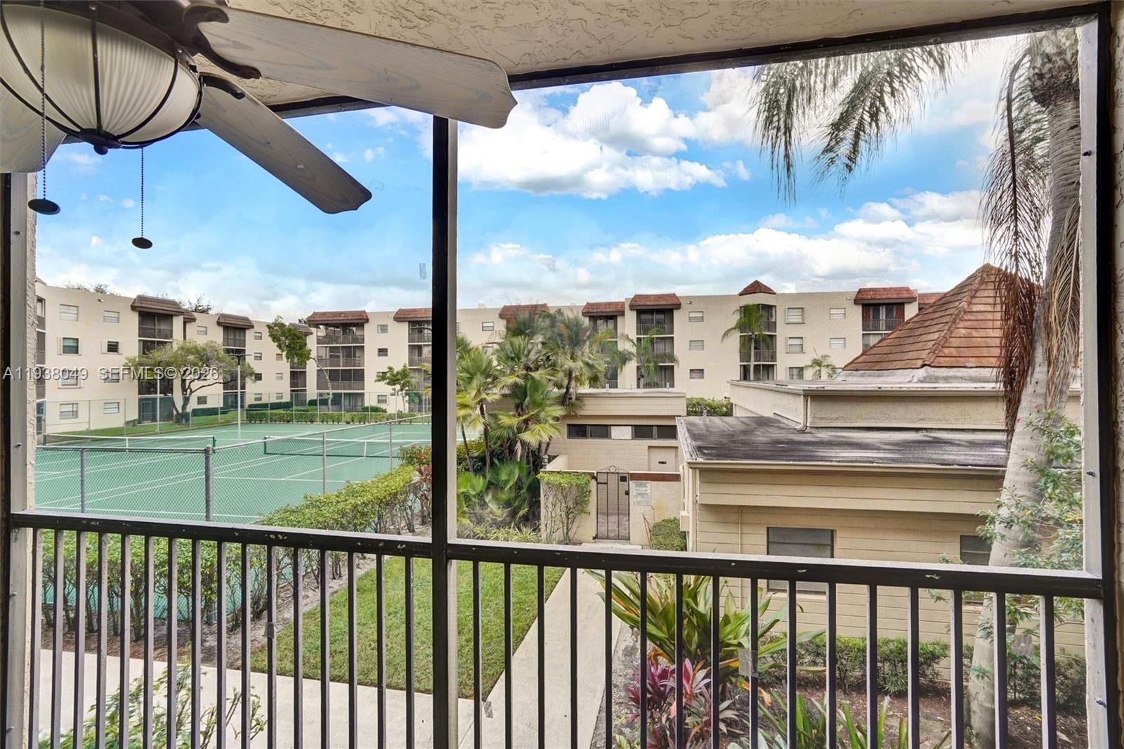 Real estate property located at 10401 Broward Blvd #205, Broward, Plantation Racquet Club, Plantation, FL