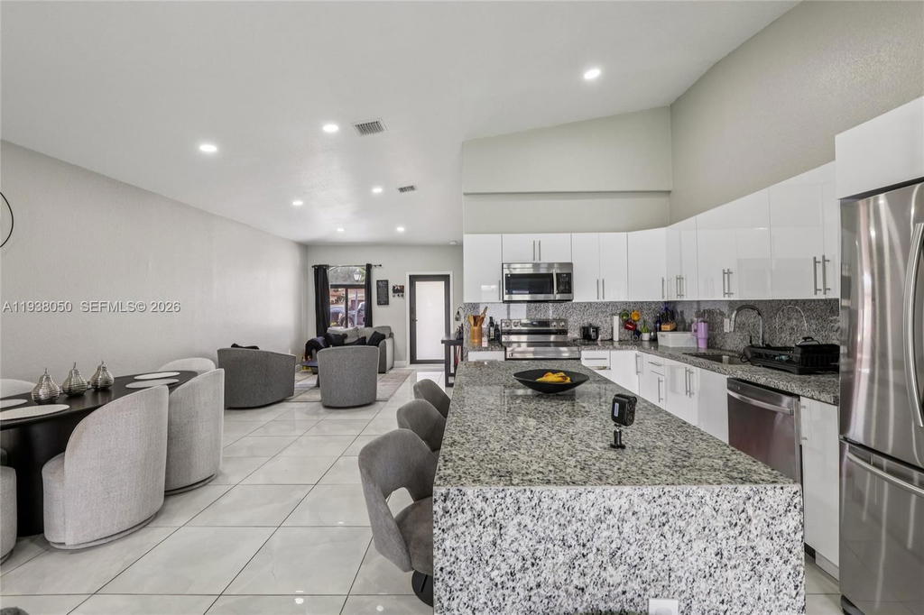 Real estate property located at 7754 201st Ter, Miami-dade, North Palm Estates Homes, Hialeah, FL