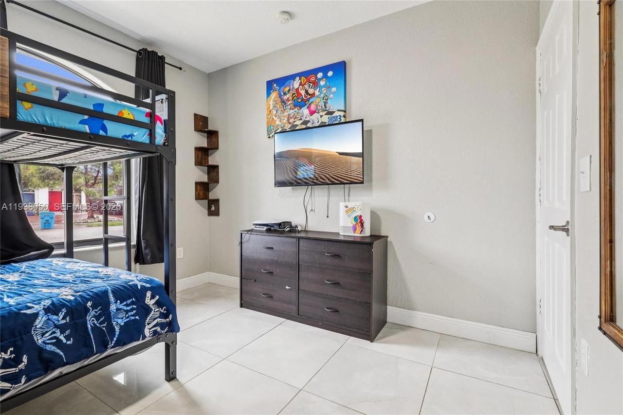 Real estate property located at 7754 201st Ter, Miami-dade, North Palm Estates Homes, Hialeah, FL