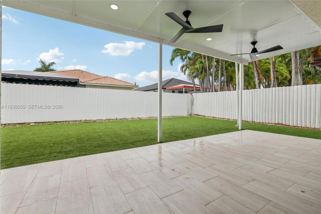 Real estate property located at 7754 201st Ter, Miami-dade, North Palm Estates Homes, Hialeah, FL