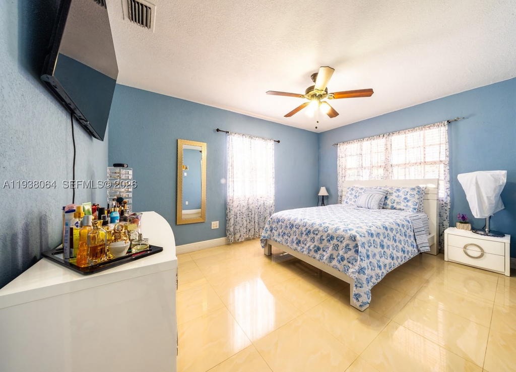 Real estate property located at 1937 57th Ct, Miami-dade, Tamiami Acres Plan 1, Miami, FL
