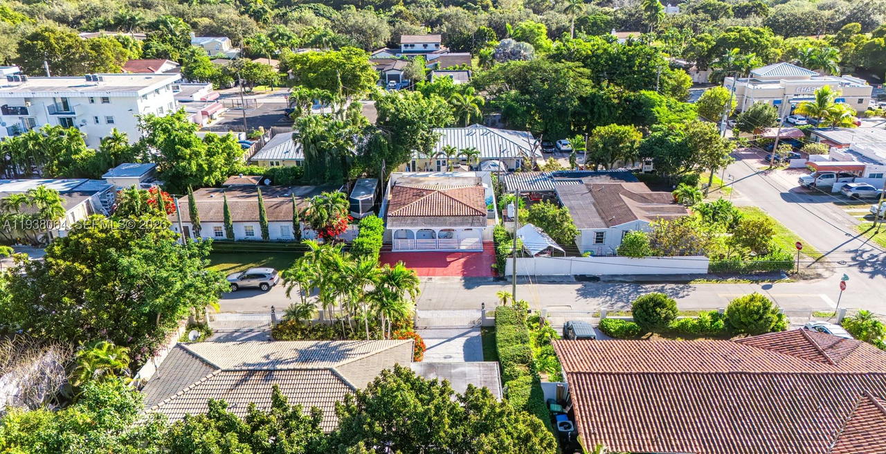 Real estate property located at 1937 57th Ct, Miami-dade, Tamiami Acres Plan 1, Miami, FL