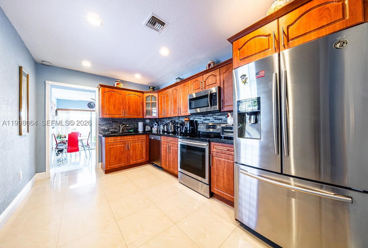 Real estate property located at 1937 57th Ct, Miami-dade, Tamiami Acres Plan 1, Miami, FL