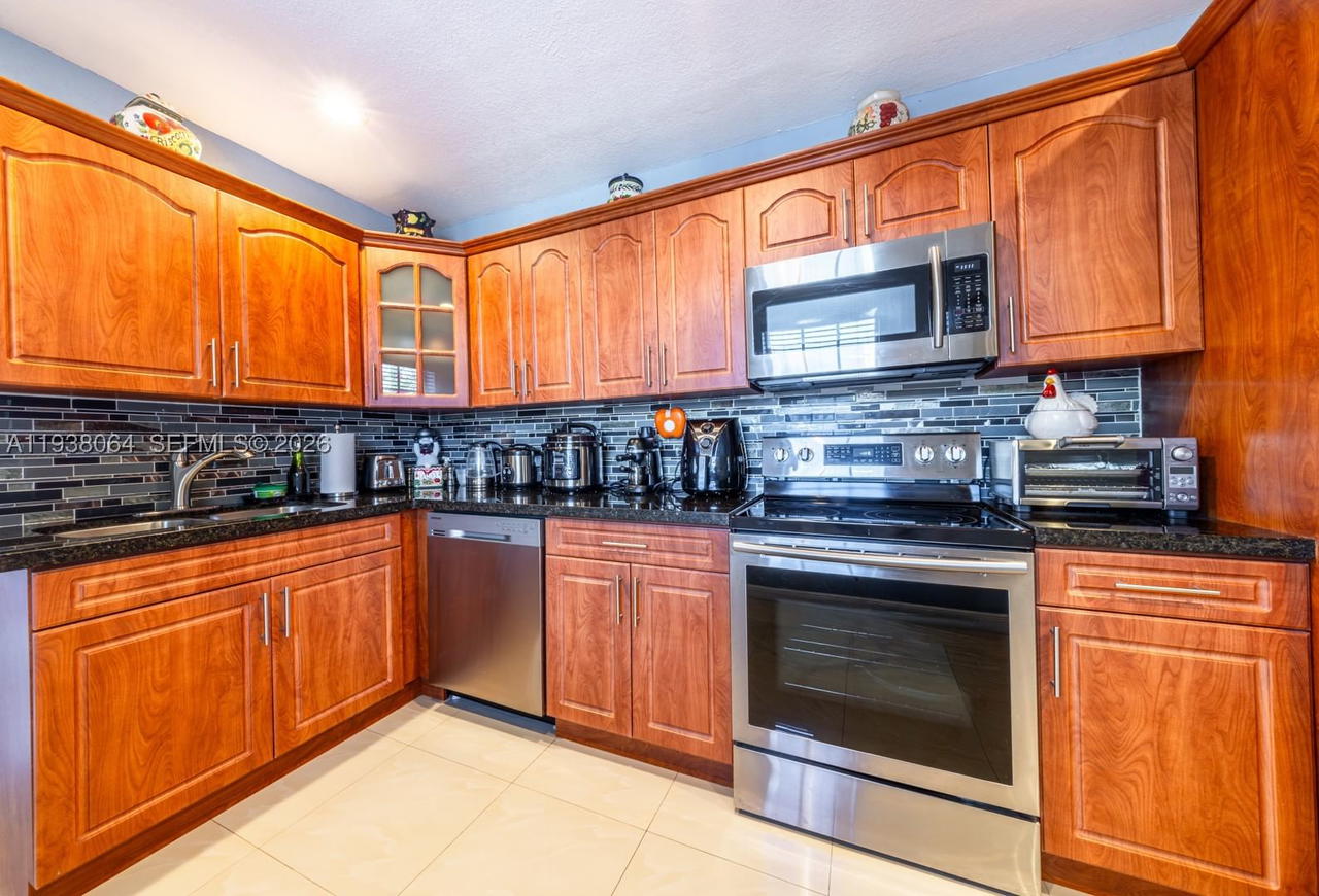 Real estate property located at 1937 57th Ct, Miami-dade, Tamiami Acres Plan 1, Miami, FL