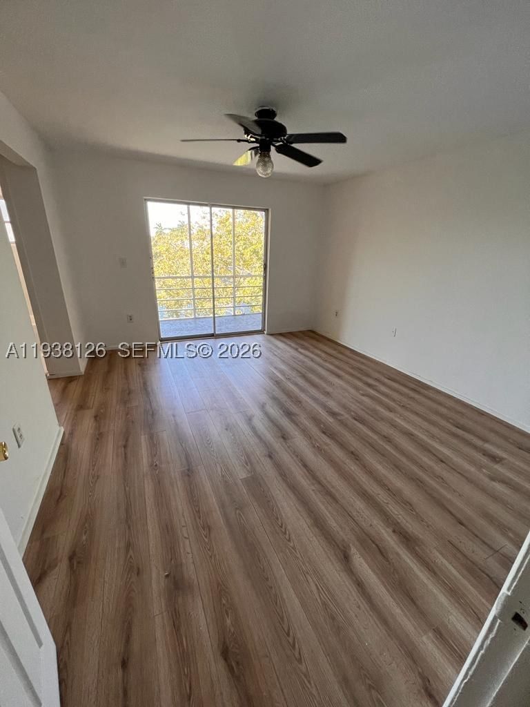 Real estate property located at 20520 15th Ave #221, Miami-dade, Enclave At The Park Condo, Miami Gardens, FL