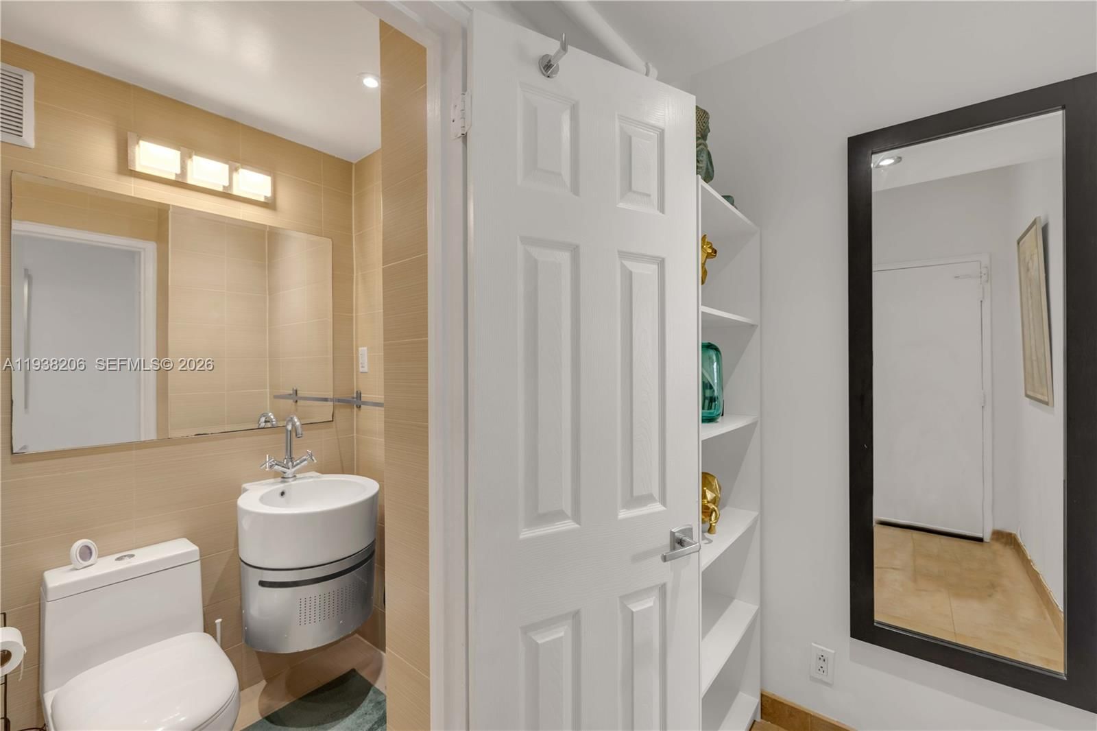 Real estate property located at 255 24th St #542, Miami-dade, The Mantell Condo, Miami Beach, FL