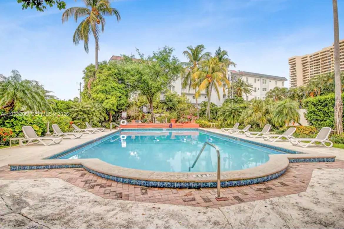 Real estate property located at 255 24th St #542, Miami-dade, The Mantell Condo, Miami Beach, FL