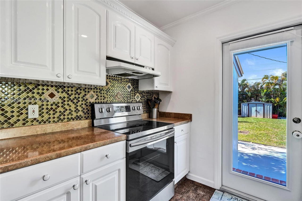 Real estate property located at 1713 8th Ave, Broward, Progresso, Fort Lauderdale, FL